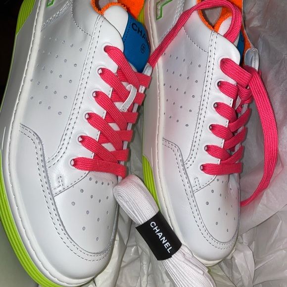 Chanel Neon 20P Sneaker NIB 39 - Picture 3 of 7